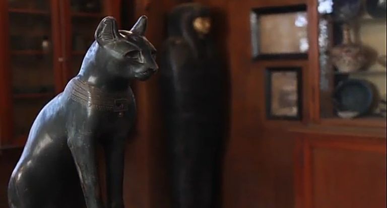 حكايات وأساطير تكشف سر جاذبية "بيت الكريتلية"