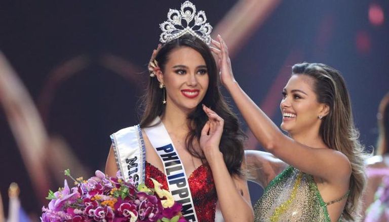 تتويج الفلبينية كاتريونا جراي بلقب ملكة جمال الكون