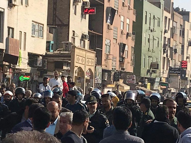 احتجاجات لعمال الفولاذ في إيران - أرشيفية