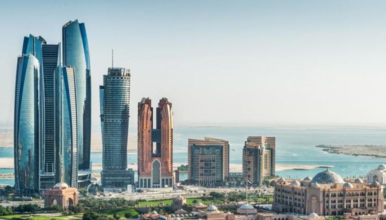 أبوظبي عاصمة دولة الإمارات العربية المتحدة