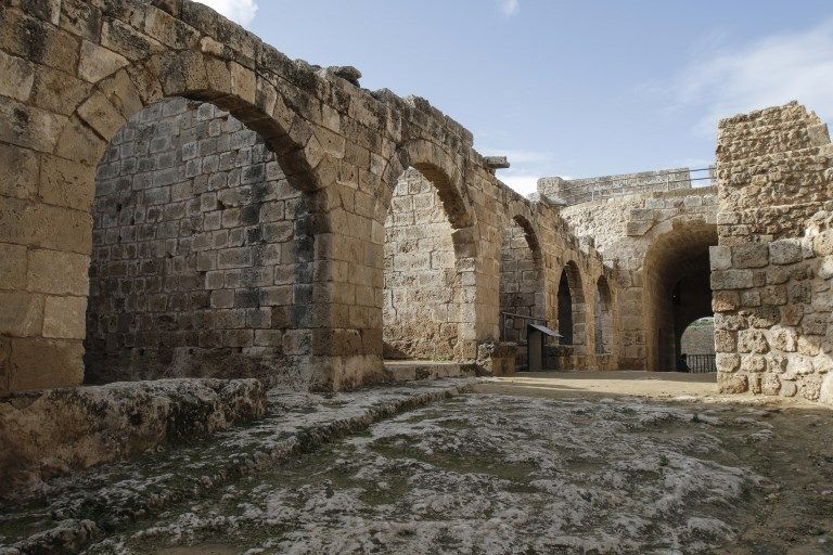 أحد المعالم التاريخية في قبرص - صورة أرشيفية