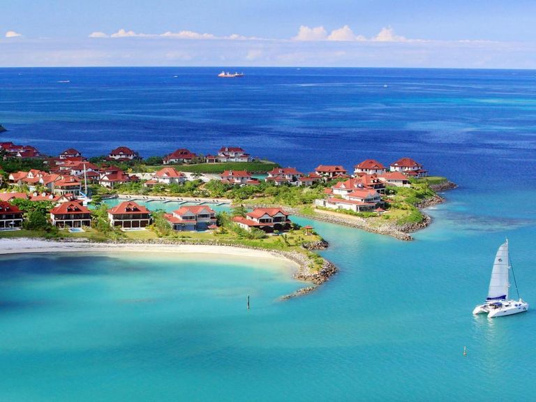 إحدى جزر ماليزيا - صورة أرشيفية