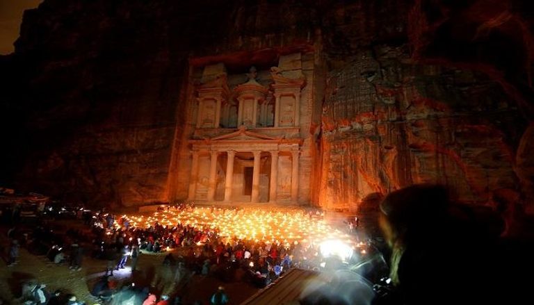 مدينة البتراء الأثرية إحدى أبرز معالم الأردن السياحية