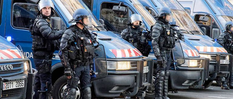 احتجاجات السترات الصفراء في باريس