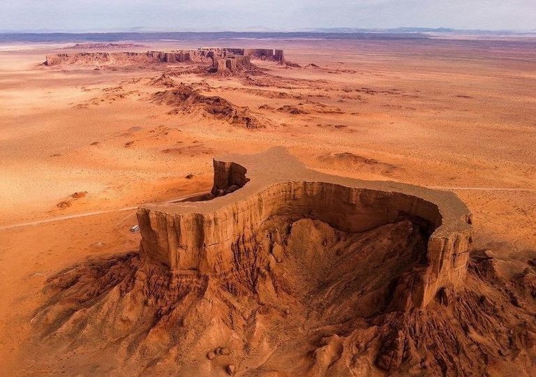 مكان إقامة المدينة السينمائية مدخل المدينة السينمائية "بريزينة" في الجزائر