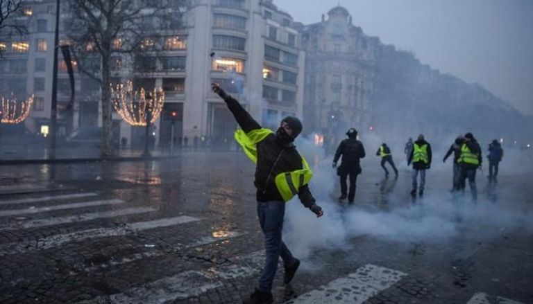 محتجو السترات الصفراء في باريس