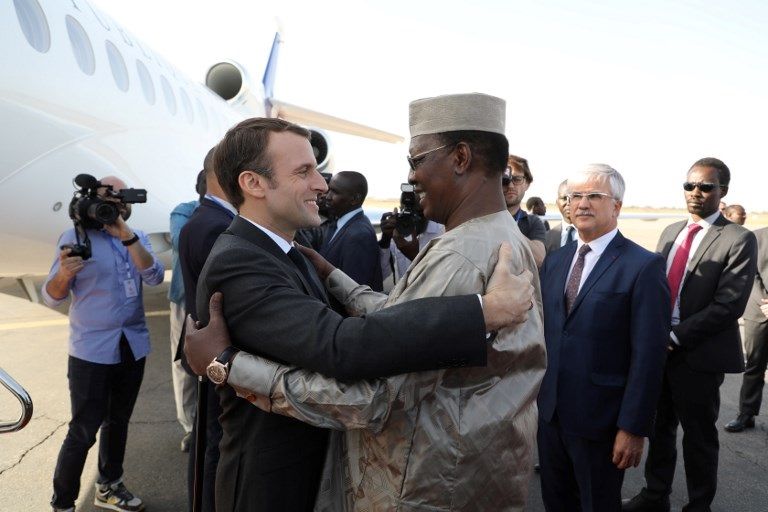 رئيس تشاد إدريس ديبي يستقبل ماكرون