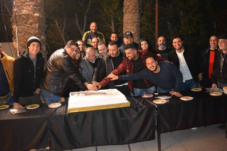 أحمد السقا يحتفل ببدء تصوير مسلسله الرمضاني "ولد الغلابة"