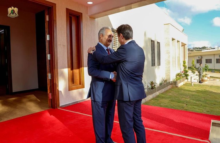 جانب من لقاء حفتر ورئيس الوزراء الإيطالي