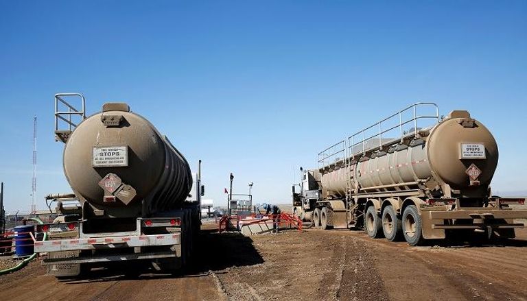 شاحنة لنقل النفط في كندا - رويترز