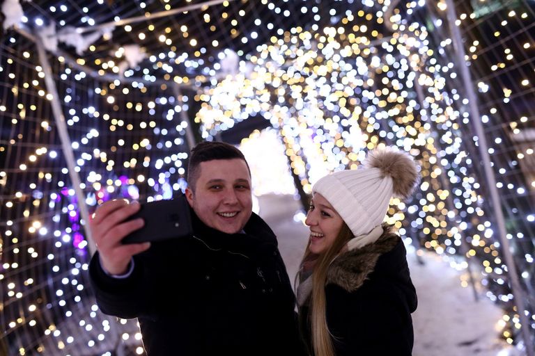 4 ملايين مصباح تحول مزرعة في كرواتيا إلى متنزه خيالي