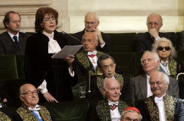 الروائية الجزائرية الراحلة آسيا جبار حفل توزيع جوائز مسابقة آسيا جبار 2018