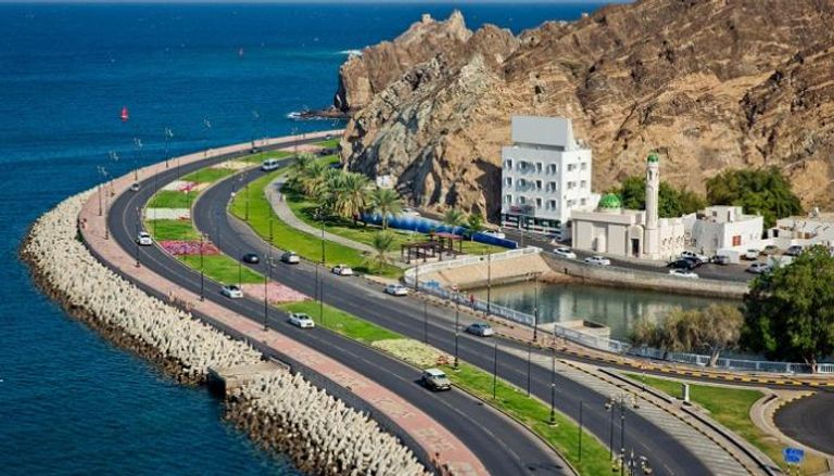 طفرة في مشروعات الطرق بسلطنة عمان