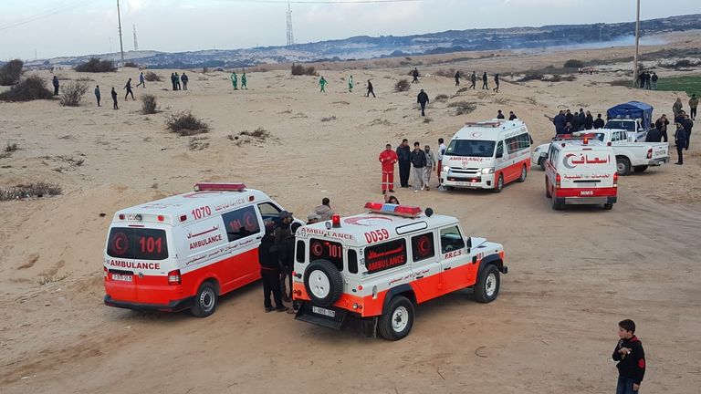 اعتداءات إسرائيلية على مسيرة بحرية لفلسطينيين في غزة