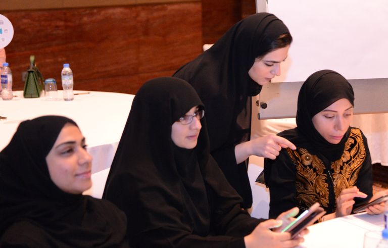 جانب من اللقاء الأول لخريجي برنامج "فرسان التسامح"