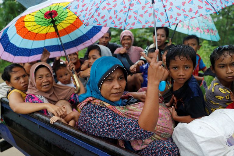 بركان كراكاتاو مستمر في نفث الرماد