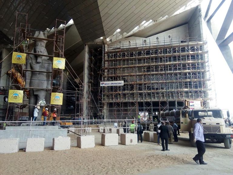 أبرز القطع الأثرية المنقولة إلى المتحف المصري الكبير خلال عام 2018