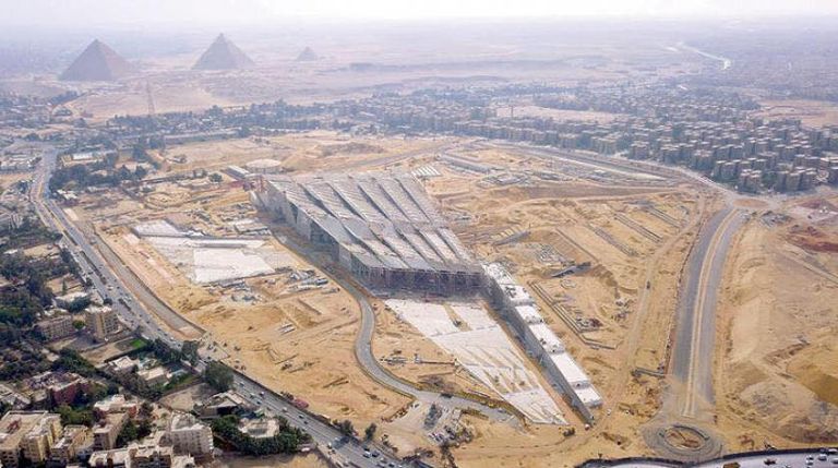 أبرز القطع الأثرية المنقولة إلى المتحف المصري الكبير خلال عام 2018