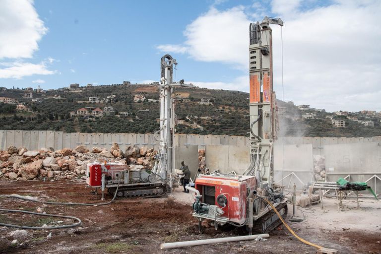 عملية تدمير أنفاق حزب الله الإرهابي