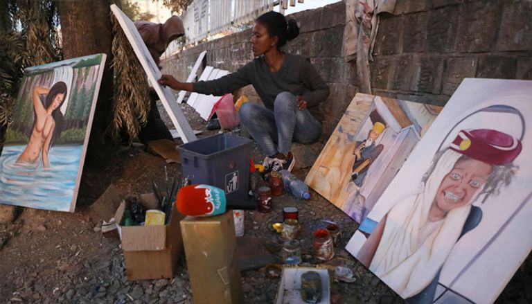 الفنانة التشكيلية الإثيوبية سامراويت موغس