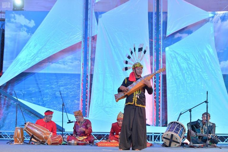 عروض المسرح الإندونيسي في الجنادرية الـ33