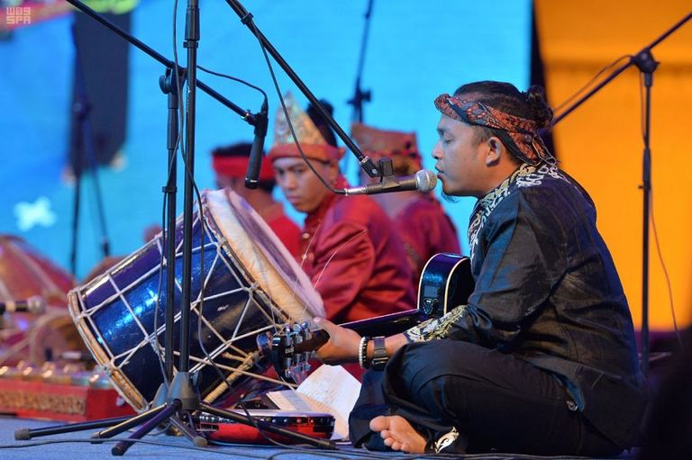 عروض المسرح الإندونيسي في الجنادرية الـ33