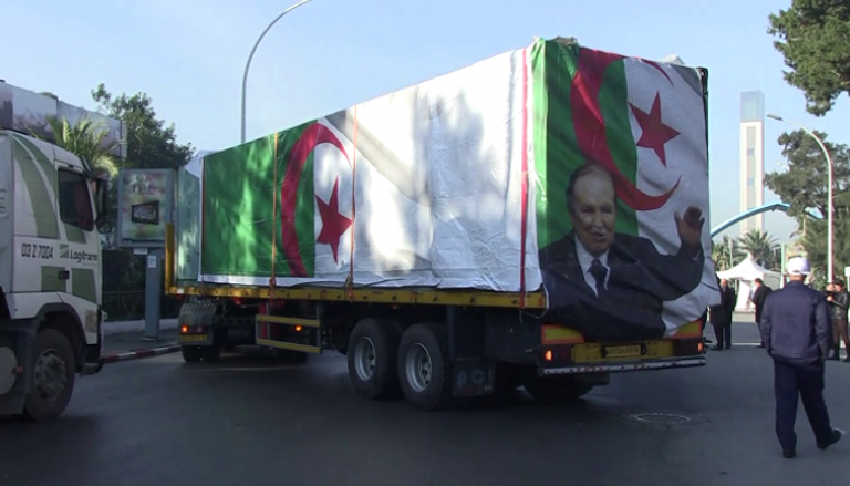 إحدى الشاحنات الجزائرية المتجهة لموريتانيا  