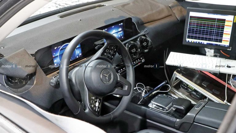 مرسيدس GLB Spied