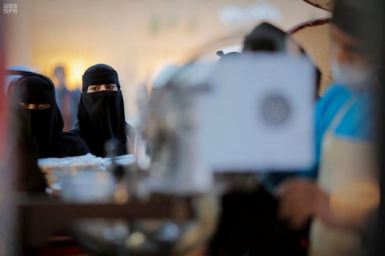 40 لوحة فنية يقدمها فنانو القصيم التشكيليون في الجنادرية