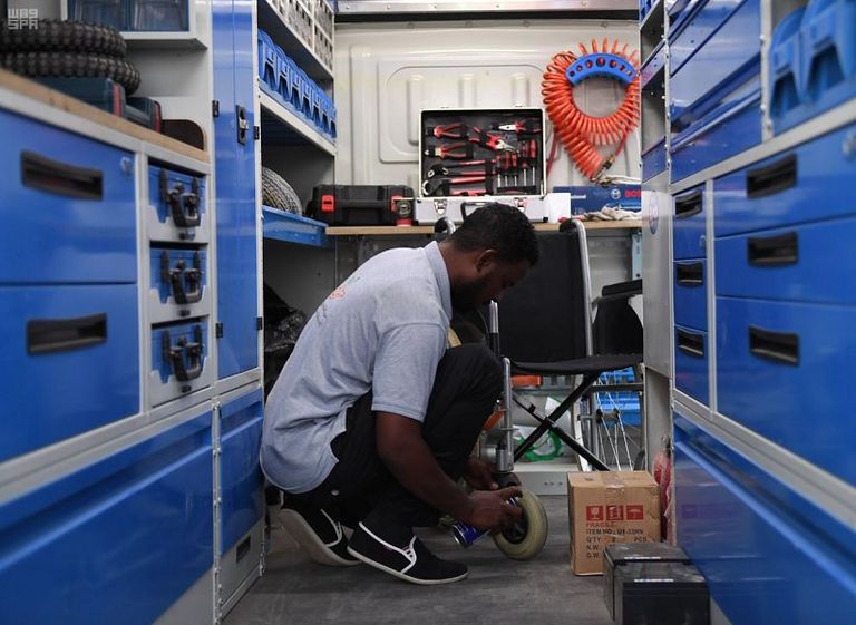 صيانة مجانية لكراسي ذوي الاحتياجات الخاصة بمهرجان الجنادرية