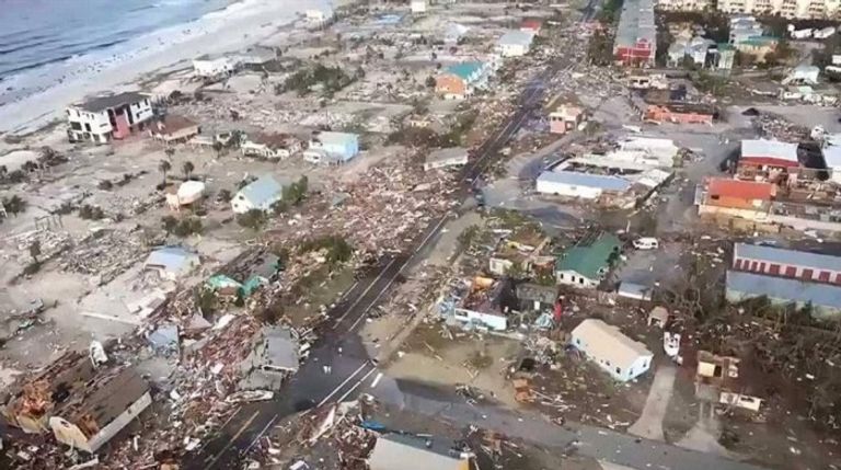 خسائر فادحة سبّبها "مايكل" في أمريكا. إعصار في الهند - أرشيفية