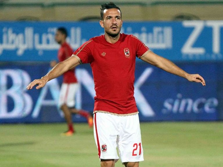 محمود وحيد لاعب الأهلي المصري