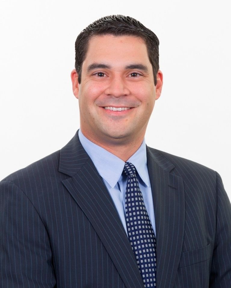 أرماندو جيبارا ، رئيس منظمة الشباب الجمهوري في ميام صدام متوقع بين ترامب والكونجرس في 2019