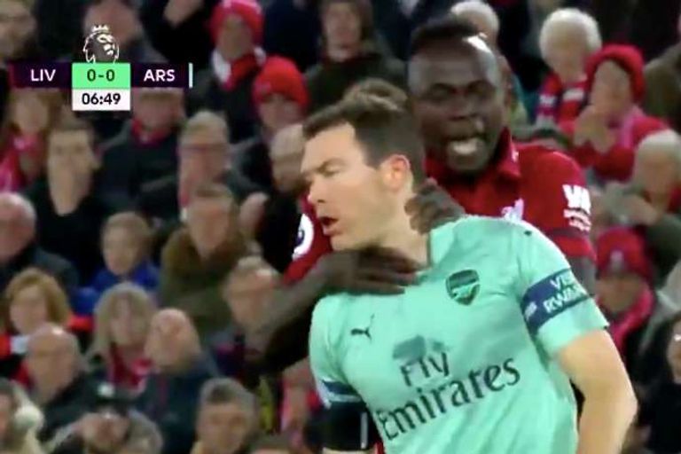 اعتداء ماني على ليشتنستاينر ساديو ماني نجم ليفربول