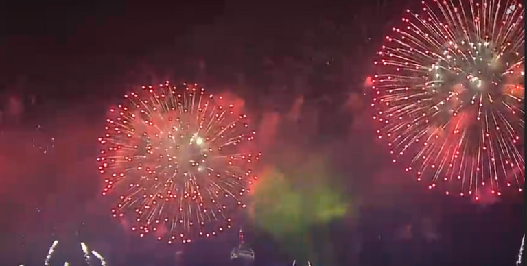 ألعاب نارية في هونج كونج بمناسبة بدء عام 2019