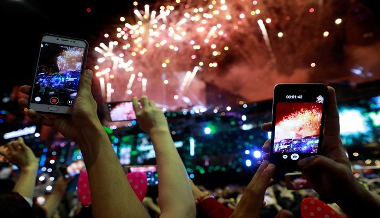 عروض الألعاب النارية في بانكوك احتفالا بالعام الجديد