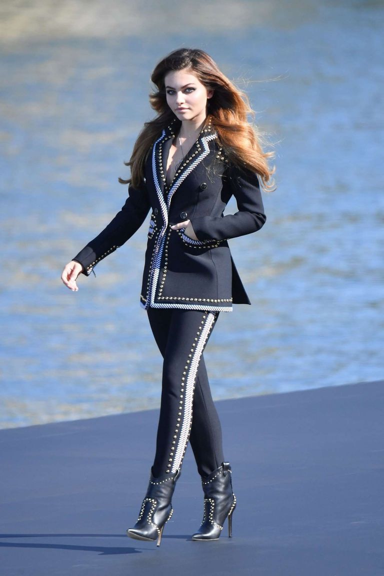 عارضة الأزياء الفرنسية ثيلان بلوندو