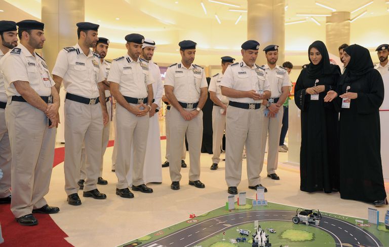 خلال افتتاح جناح شرطة أبوظبي في ياس مول