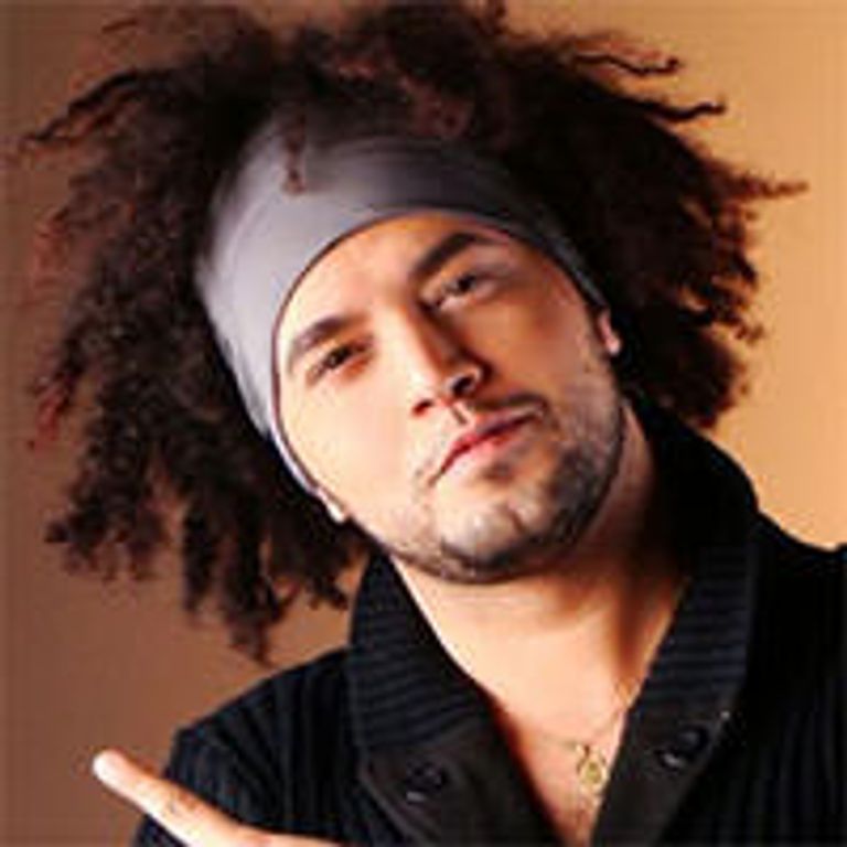 عبدالفتاح الجريني المطرب الهندي نكاش عزيز