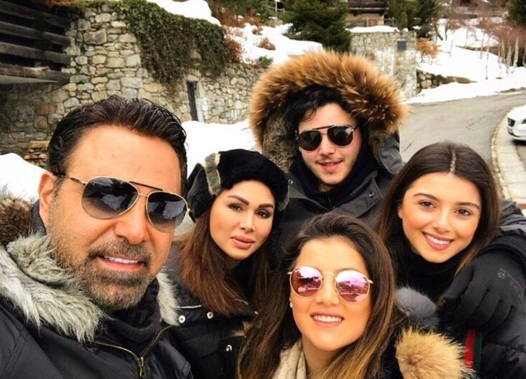 عاصي الحلاني وأسرته