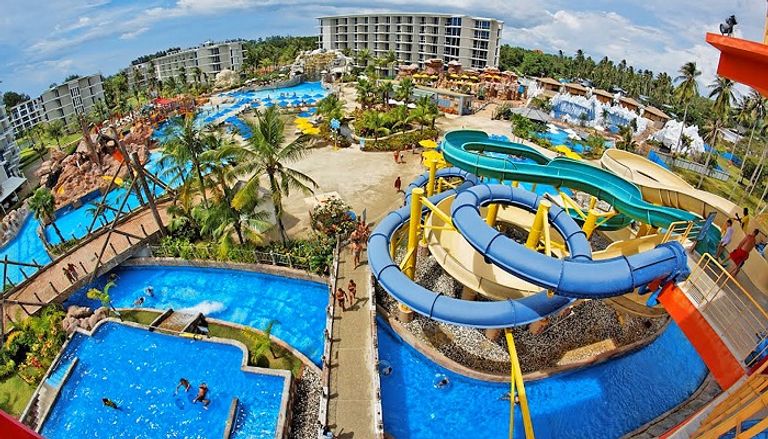 الحديقة المائية جنغل سبلاش Jungle water Park السياحة في بوكيت تايلاند تتوفر لها طبيعة ساحرة