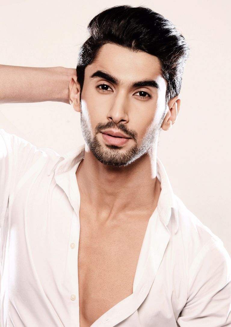 لاكش نجوم بوليوود وأمنياتهم للميزانية الجديدة