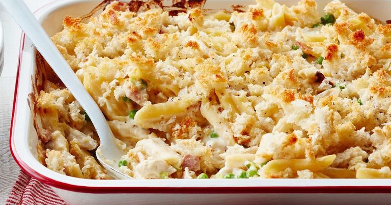 مكرونة بالبشاميل بالدجاج والمشروم