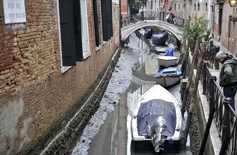 شوارع فينيسيا خالية من المياه