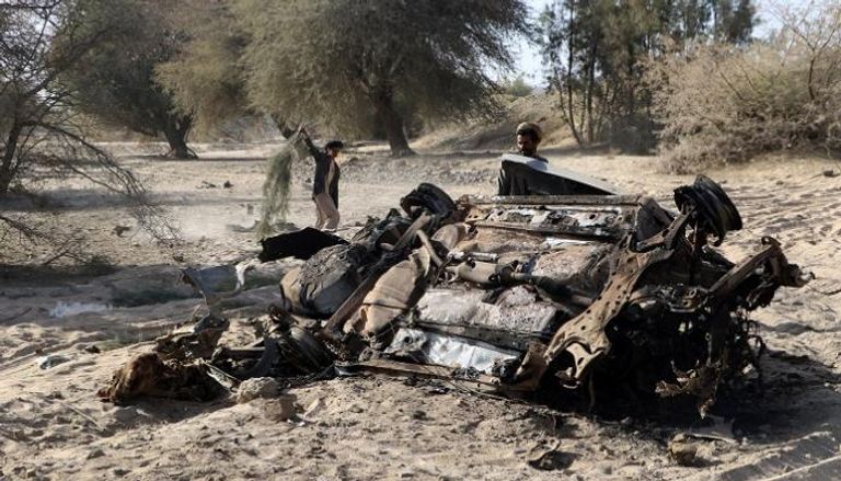 عربة مدمرة تابعة لمليشيات الحوثي - أ. ف. ب