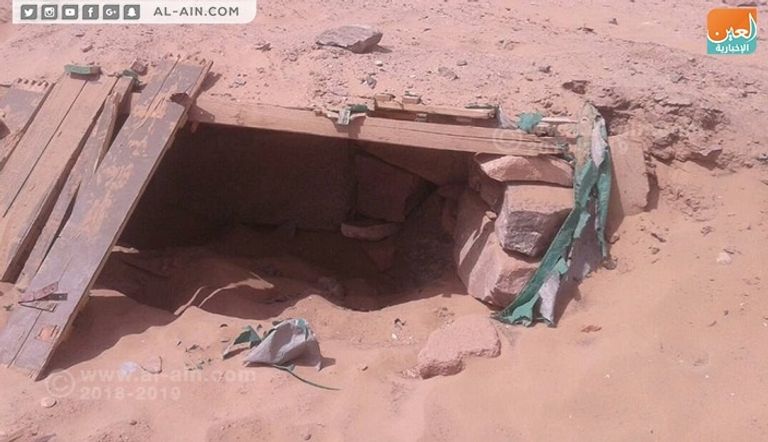 الحوثي يحفر خنادق داخل الأماكن الأثرية الآثار المدمرة في بيجان بشبوة