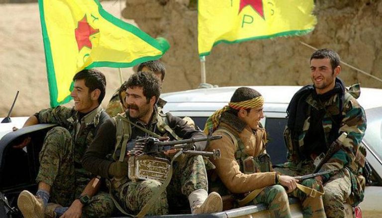 عناصر من وحدات حماية الشعب الكردية - أرشيفية