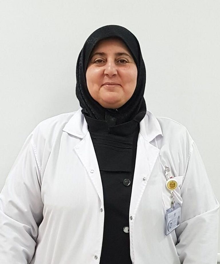 الطبيبة لجين متعب شعار مسيرة فرسان القافلة الوردية