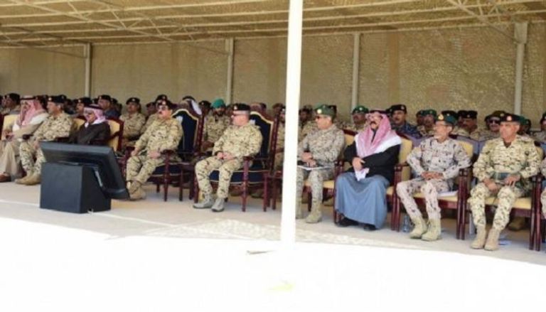 رئيس أركان الجيش الإماراتي يشهد التمرين العسكري قوة العزم بالبحرين