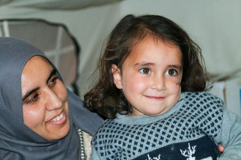 العراقية سناء مع أطفالها